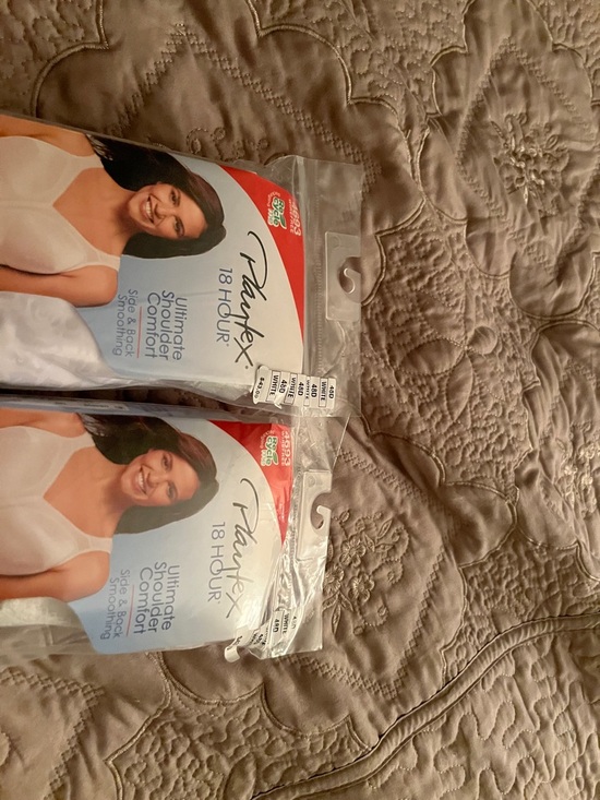 Playtex Other - Playtex 18 Hour Ultimate Shoulder Comfort Bra - White